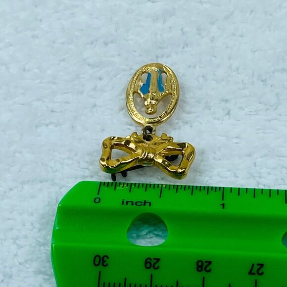 Vintage Gold-Tone Bow & Virgin Mary Religious Brooch Pin Blue Enamel Accents - Picture 7 of 16